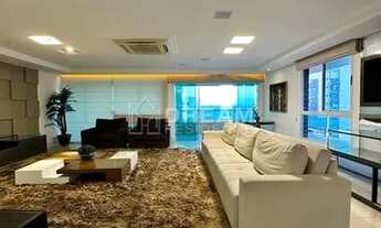 Imagem 2: Cobertura triplex em Boa Viagem com 390m², com piscina privativa