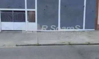 Imagem 2: Casa linear, 03 quartos, sendo1 suíte, rua Dias Vieira, Praça Seca