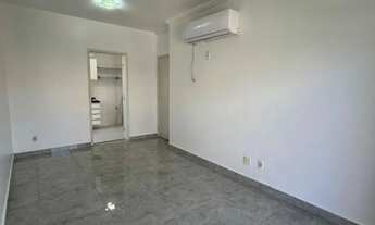 Imagem 3: ALUGO R$ 2.300, apto 3 quartos (1 suíte) Residencial Eliza Miranda, 4° andar, Nascente