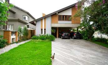 Imagem 3: Casa à venda em Santana de Parnaíba, Alphaville, com 3 suítes, com 325.37 m², Residencial