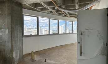 Imagem 2: Sala disponível para a venda possui 260m², com 04 salas, 04 banheiros