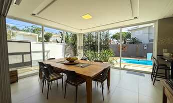 Imagem 3: Oportunidade - Casa Sobrado em Condomínio - Urbanova - Condomínio Floradas da Serra - 4 Su