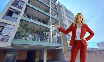 Imagem: Amplo Apartamento Vazio com Varandão e