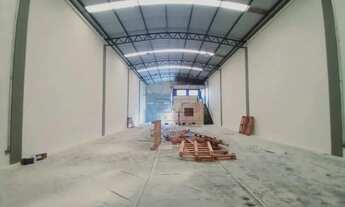 Imagem 4: Galpão de 250m² com 02 lavabos para locação e venda - Jardim Anhanguera