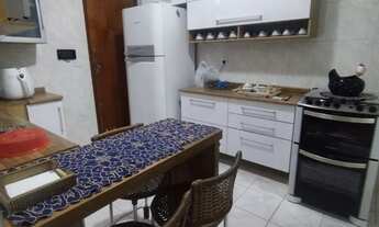 Imagem 7: Quarto completo com banheiro exclusivo pra mulheres