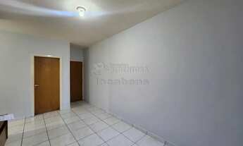 Imagem 2: Apartamento com 02 dormitórios, 01 vaga de garagem no bairro Jardim Jandira