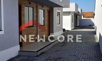 Imagem: Casa de Vila em Rua Waldir Tavares Guapyassú