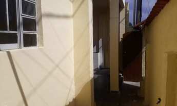 Imagem 3: A.V) Casa no cipó