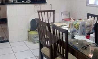 Imagem 6: Sobrado com 3 dormitórios, 2 vagas de garagem, 2 banheiros, com armários planejados