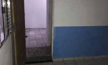 Imagem 5: Alugo casa dois cômodos c banheiro