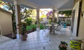 Imagem 2: Casa de condomínio para aluguel possui 280 metros quadrados com 5 quartos