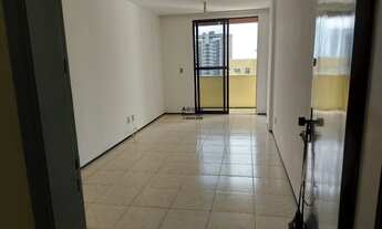 Imagem 2: Apartamento para venda possui 60 metros quadrados com 2 quartos em Meireles - Fortaleza