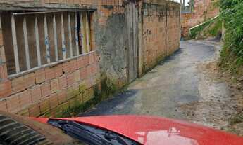 Imagem 2: Casa com 2 swites , terreno não paga água nem luz