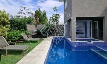 Imagem 5: Excelente casa de condomínio, PORTEIRA FECHADA para venda possui 780 metros quadrados com