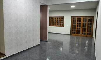 Imagem: COMODOS GRANDES E MUITO QUINTAL