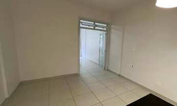 Imagem 7: Apartamento todo reformado, 2ª quadra da praia de copacabana posto 2, vista mar na lateral