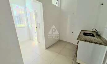 Imagem 6: Três quartos com vaga reformado em Vila Isabel!