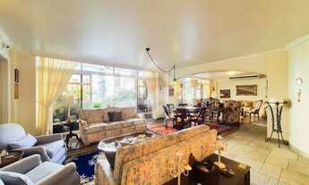 Imagem 6: Espaçoso com varanda a passos do ECP