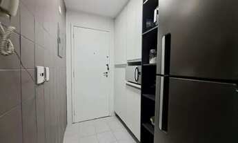 Imagem 2: Apt 3 quartos, 1 suíte, salão, cozinha planejada, cômodos com armário, cond c/ infra pert