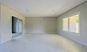 Imagem 7: Linda Casa de 3 quartos sendo 1 suíte, com design Moderno e Sozinha no Terreno, no Bairro