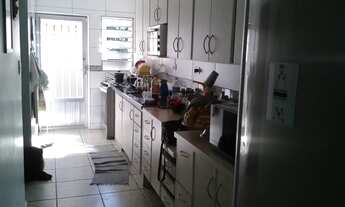 Imagem 4: Casa para venda possui 300 metros quadrados com 4 quartos