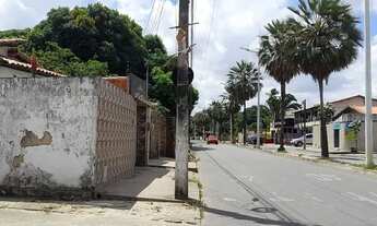 Imagem 2: Casa com 3 Quartos e 3 banheiros à Venda, 353m² por R$ 580.000