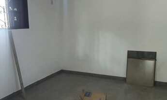 Imagem 5: Casa Residencial com 1 quarto para alugar por R$ 880.00, 35.00 m2 - ZONA 06 - MARINGA/PR