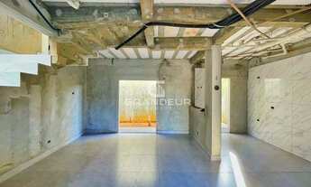 Imagem 4: Sobrado de Alto Padrão com Vista para o Mar, Piscina e Estrutura Tecnológica Completa