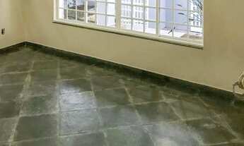 Imagem 7: Casa de condomínio para venda possui 207 metros quadrados com 4 quartos