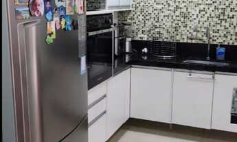 Imagem 3: Sobrado à venda, Água Verde, Curitiba, PR