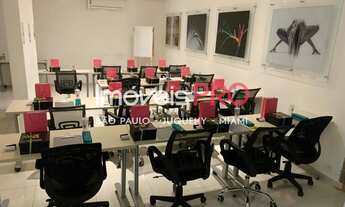 Imagem 4: Sala com 35metros mesas e cadeiras comerciais para escritório ou até 20 pessoas com ar con