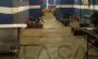 Imagem 2: Galpão na Santa Clara , 830 m2, pé direito 6,50