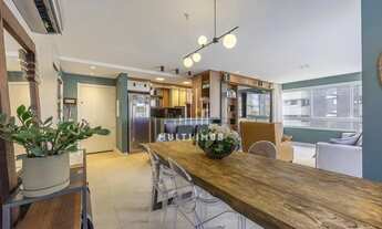 Imagem: Garden no Menino Deus com Vista para o Guaíba!