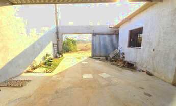 Imagem 4: Excelente Casa com 2 Quartos, Espaçosa