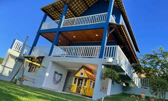 Imagem: Casa com Piscina Aquecida no Condomínio