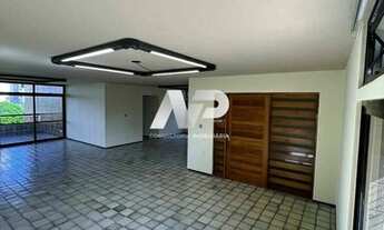 Imagem: 260m2, 4 qtos, 3 vagas, no Coração da