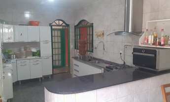 Imagem 6: Excelente Sobrado! 03 Quartos, 01 Suíte, 200m2, Financia, Quadra 311, Recanto das Emas