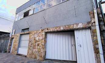 Imagem: Casa de 5 quartos, 2 vagas de garagem, Bairro