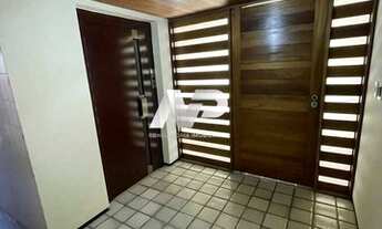 Imagem 2: 260m2, 4 qtos, 3 vagas, no Coração da Zona Norte! Casa forte