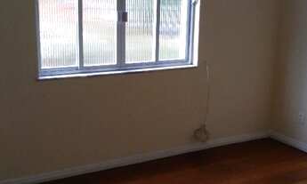 Imagem 6: Apartamento com 3 dormitórios para alugar, 120 m² por R$ 1.000/mês - Fábrica - Juiz de For