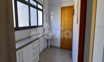 Imagem 6: Apartamento Alto Padrão 225m² com 4 quartos sendo 2 Suítes, Sala 4 Ambientes, 3 Banheiros