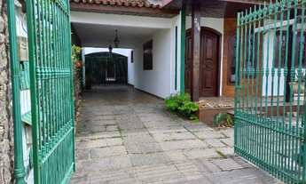 Imagem: Flamboyant casa de alto padrão. Todas informações