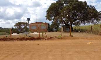 Imagem 6: Lote de 2500m² com casa