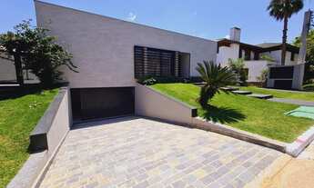 Imagem 5: ALPHAVILLE RES 2 - Moderna e elegante com muito espaço