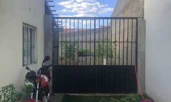 Imagem 2: Casa em condomínio, 2 quartos com suite, condomínio com lazer