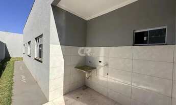 Imagem 2: Casa à Venda com 3 quartos, 2 banheiros, 2 vagas e 89m² por R$ 300.000