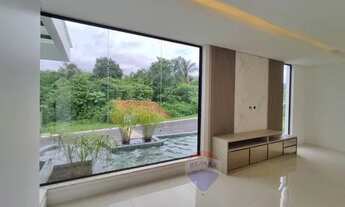 Imagem 3: Casa de condomínio para venda tem 882 metros quadrados com 8 quartos