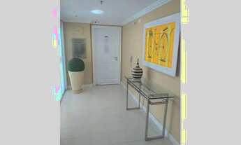 Imagem 3: Apartamento em prédio muito bem localizado, no bairro de Agriões