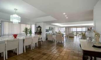 Imagem 1: Apto com 420m localizado na Av boa viagem 4 suites e 5 vagas à Venda