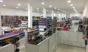 Imagem 3: Prédio Comercial em Funcionamento